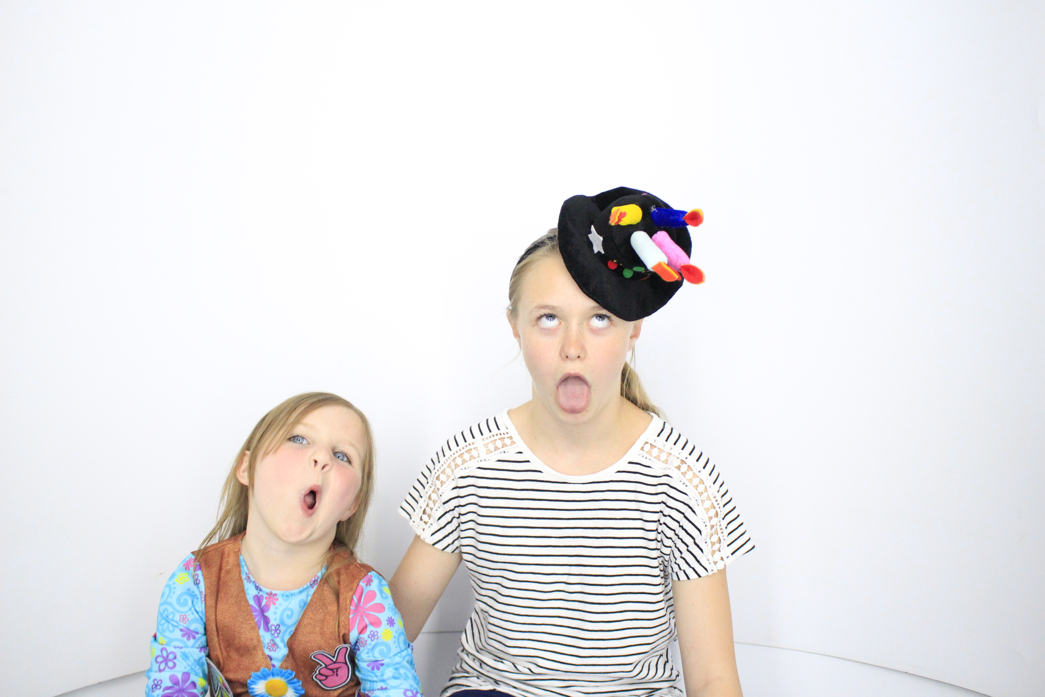Jodie’s 40th Birthday | View more photos from the event at gallery.myphotoboothexperience.co.uk/u/MyPhotoBoothExperienceLtd/Jodie’s-40th-Birthday